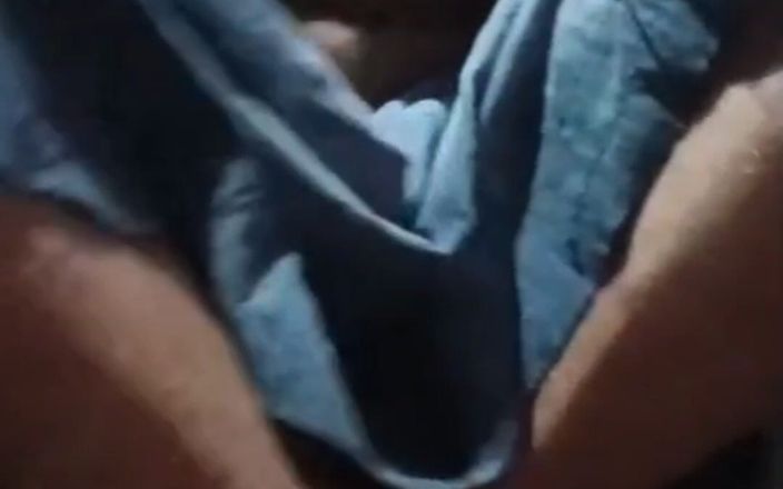 vijay_kumarpatel: Regardez ma vidéo sous la douche et dites-moi ce que ça...