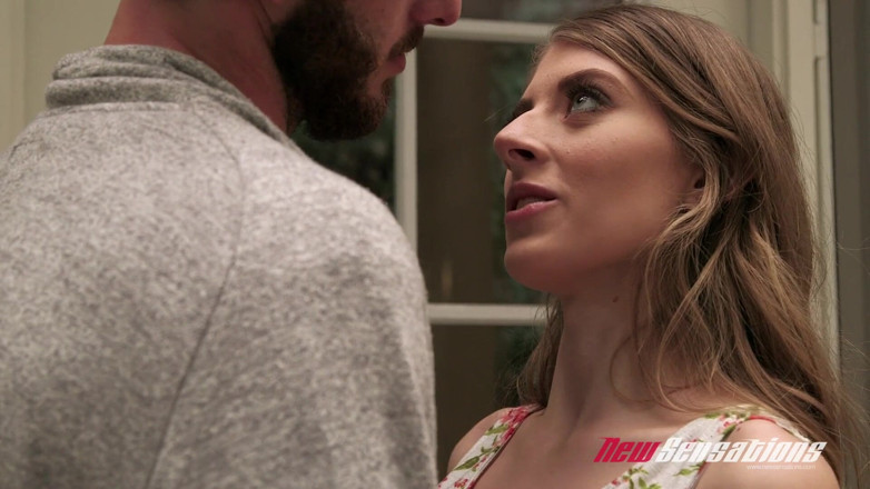 New Sensations: Alyce rompe las reglas de la casa
