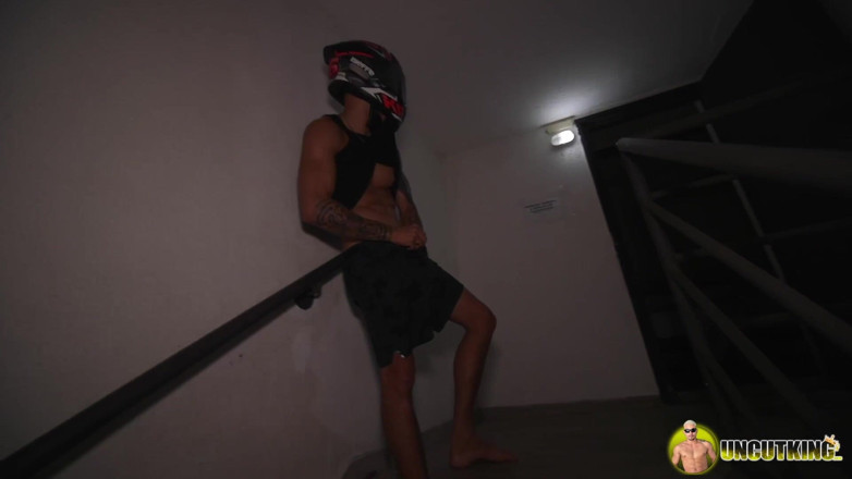 UncutKing: Motopapi - Yuri Diaz Em Pêlo Em Público Fodendo Jao Lucas