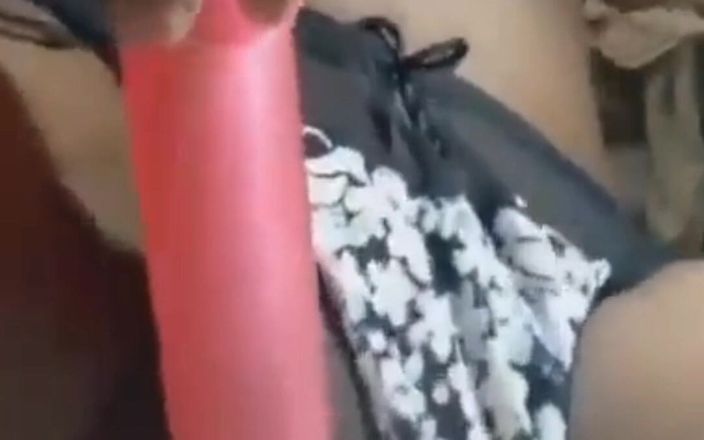 Barqueen: Titta på jordbävning pussi sperma hårt