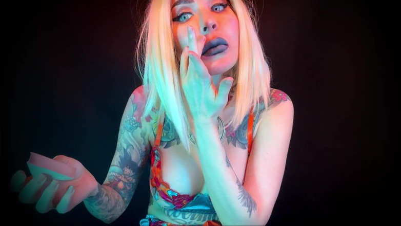 Baal Eldritch: Matt svart läppar för anpassade foton - läppstift applikation, swatch, ansiktsfetisch,...