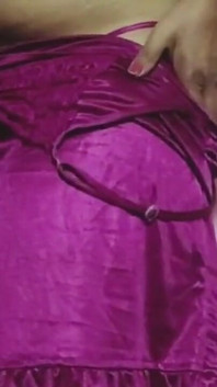巨乳インドモデル