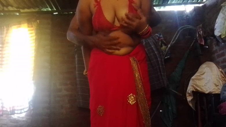 Soni sk: Indian Deshi Stepmom and Stepson Rial Fuking Homemade Video
