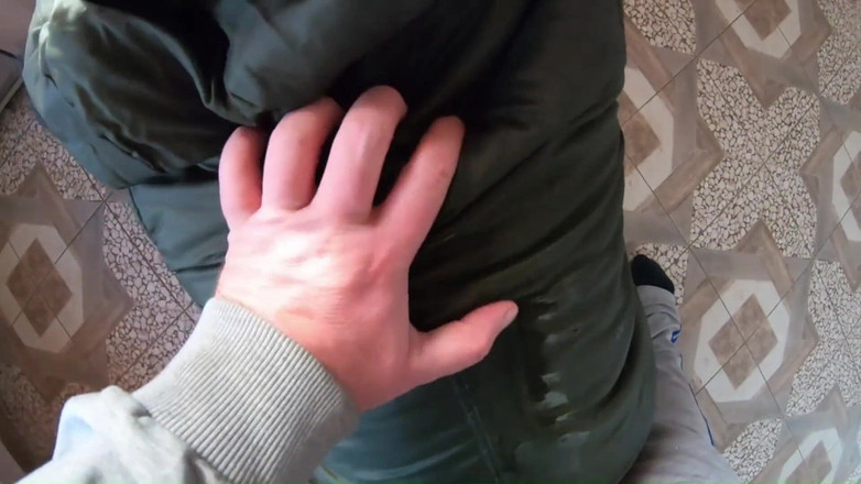 MilfyCalla: Meu marido impotente está em outro quarto. Ele quer nos...