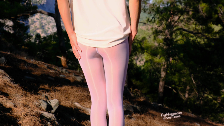 Shiny teens: Shiny white pantyhose and jeans minishorts outdoor