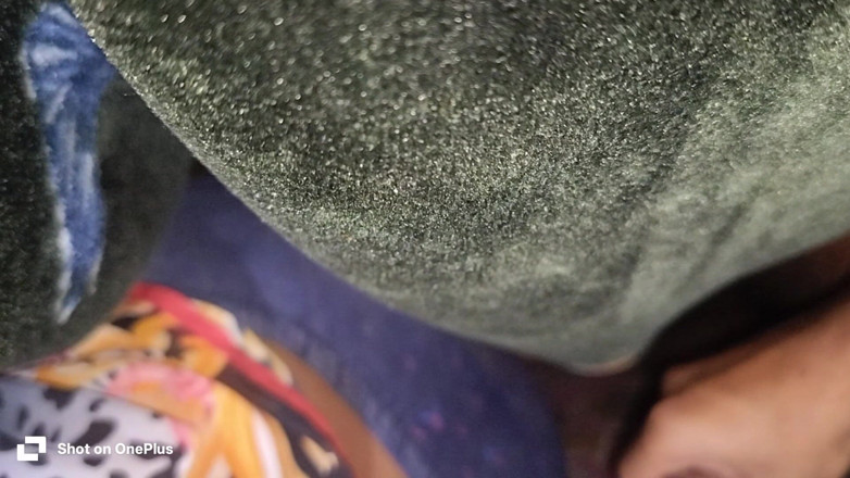 Hottishsassy69: Elle ne me laissera pas utiliser sa chatte étroite et magnifique.