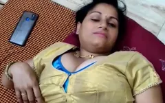 Indian aunty Red saree with boyfriend sex enjoy