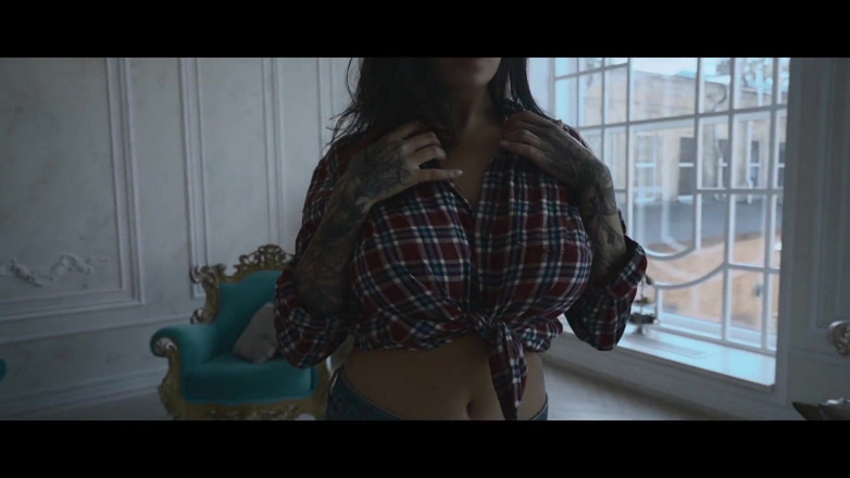 SANKTOR: Sanktor Curvy Tattooed MILF with Huge Natural Tits Is Teasing