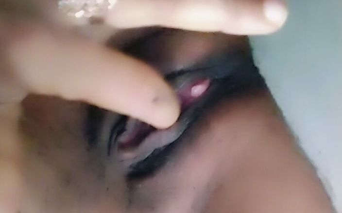 Sexygirlrin: Video gợi cảm âm hộ đen của Gái Ấn