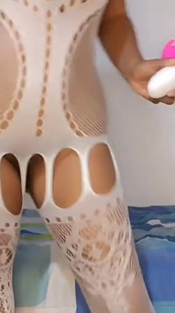 Grande culo latina twerk e gioca con se stessa