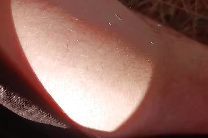 Gangbang straight: Amatör açık havada tek başına işiyor