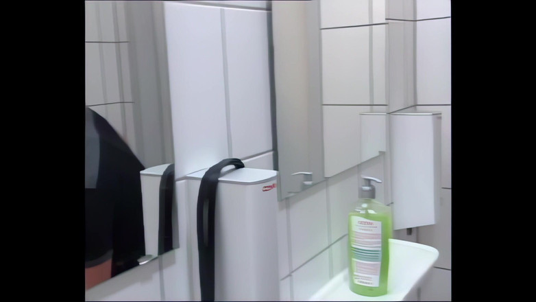 Pure redlight: Blonde and Fucked Well in the Bathroom