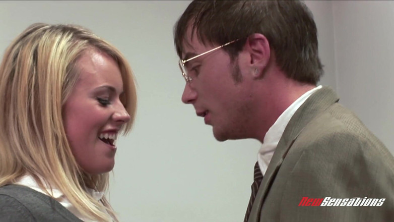 New Sensations: La partie bureau - une parodie X