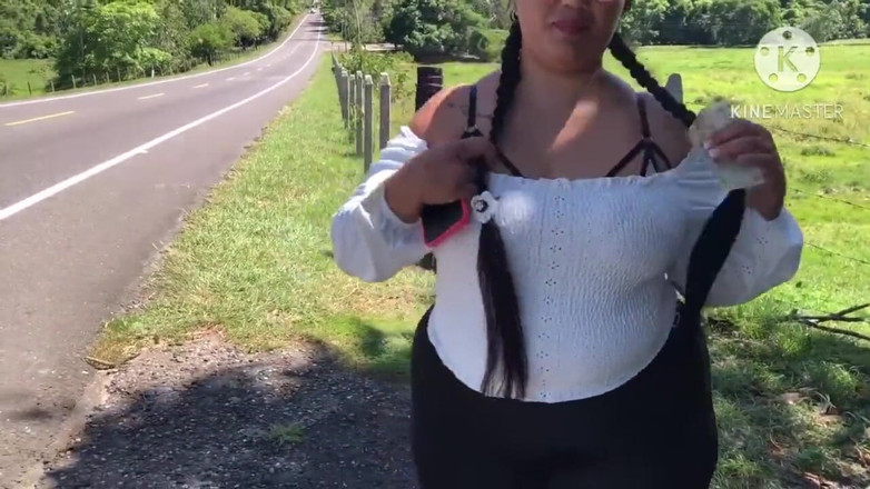 Lexly_16: Un inconnu me baise en échange