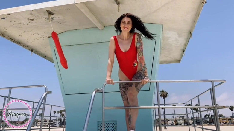 Magnea: Babewatch 2: Pomsta brunetky
