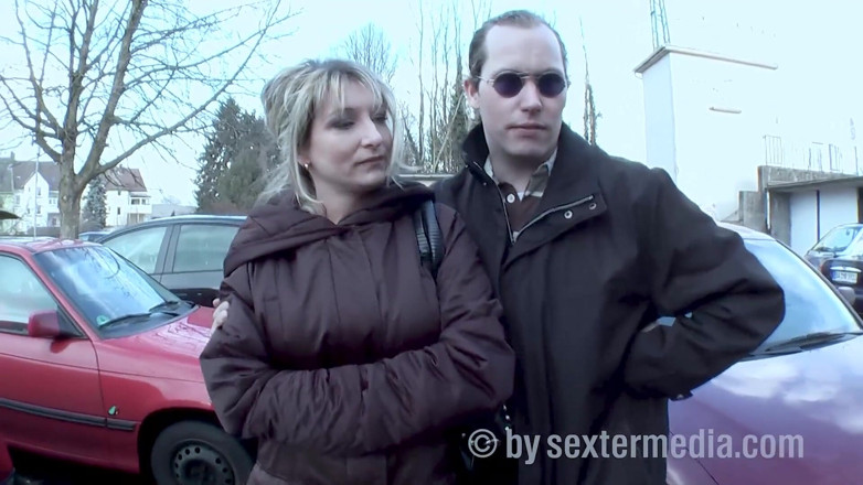 Sextermedia by Pete: Gospodină blondă cu pizdă dispusă