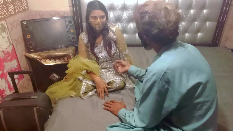 MehwishButt: Kamar kekasih shadi wali raat purana mai gus gya terakhir...