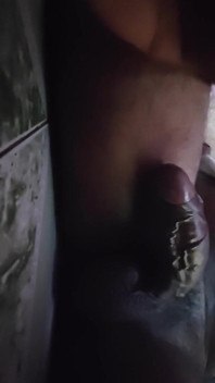 Tamil10inches grosse bite noire, massage à l’huile sexy et séance d’éjaculation surprise