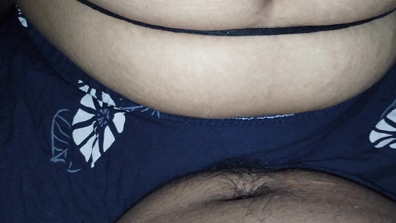 Uttar dinajpur: 热辣哥浪漫的孟加拉语配音