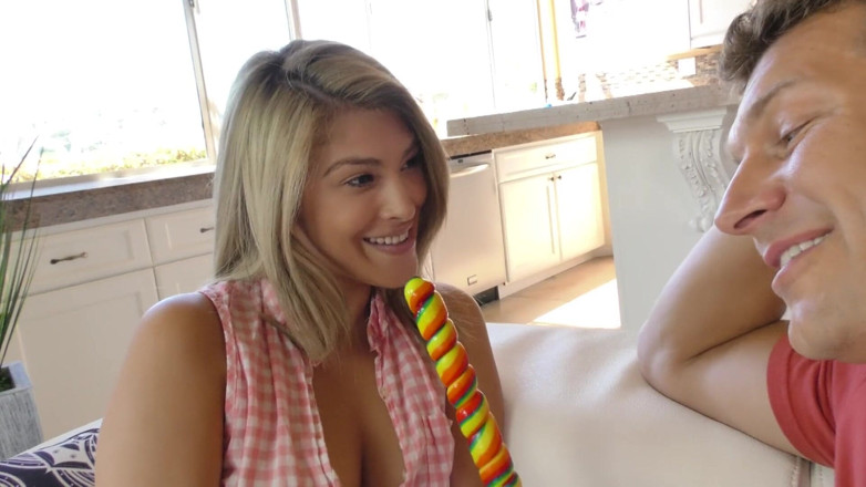 Perv Milfs n Teens: Stephanie West ชวนหมอนวดนวดตูดอวบอิ่มให้ - Perv Milfs n Teens