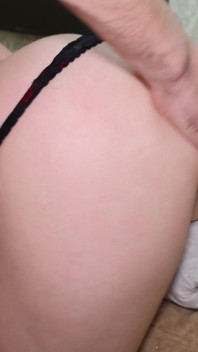 Wreszcie sam w domu, możemy pieprzyć się jak chcemy i zakończyć anal creampie