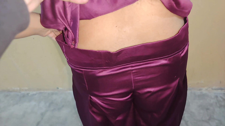 Sairaxsaim: 美しいデシ系の欲求不満な義姉が胸を見せて驚かせた