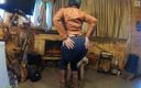 MILFy Calla: La bellissima ragazza con i jeans attillati provoca con un...