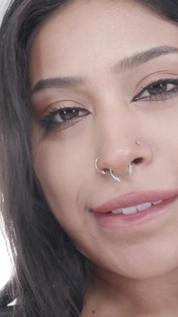 Velké ptáky ji zastrašují Venus Vera, Brickzilla