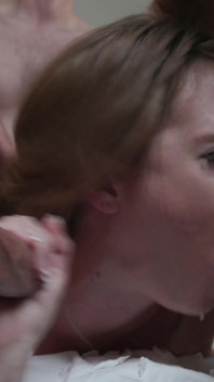 Ashley impressiona todos os paus