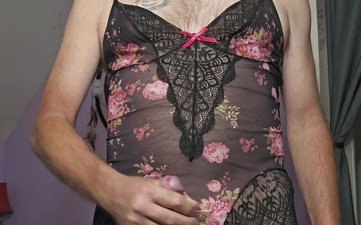 Fantasies in Lingerie: Люблю цей чорний наряд, і він показує