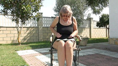 Abby Roberts: Čtení sportovních novin mě dělá nadrženým