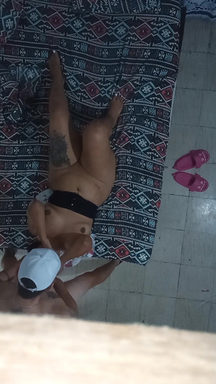 Monozion: घर का बना अंतरजातीय युगल भाड़ में जाओ मैं अपनी पत्नी को कैसे पसंद करता हूं