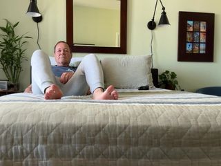 Barefoot Blake: Renifle et goûte mes pieds nus sexy