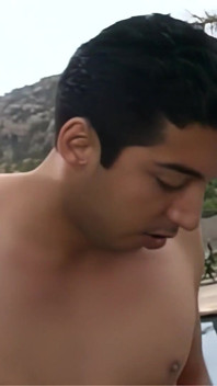 Je suce la bite jusqu’à la dernière goutte de cette éjaculation incroyable
