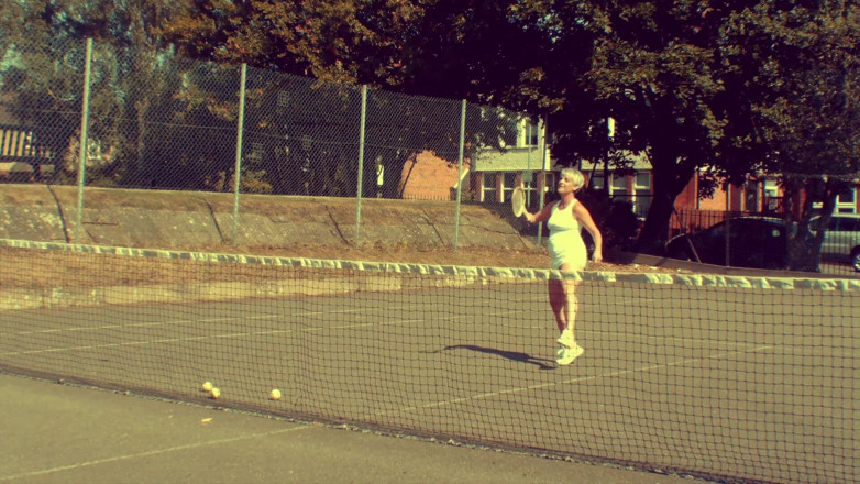 Kylie Britain Adventures: New balls please