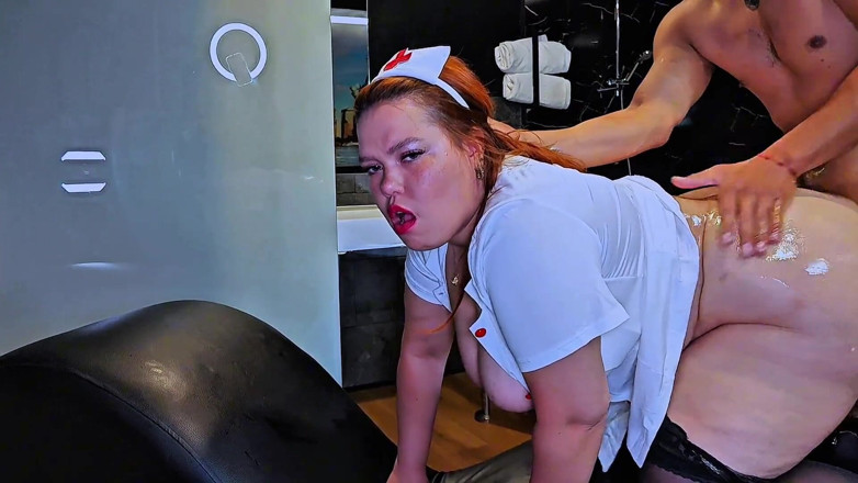 Latincurvyredhead: Kinky Nurse Fucks Her Patient When the Doctor Is Not...
