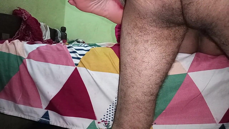 pooja99999: Üvey baba üvey kızını sabah seksiyle sikiyor