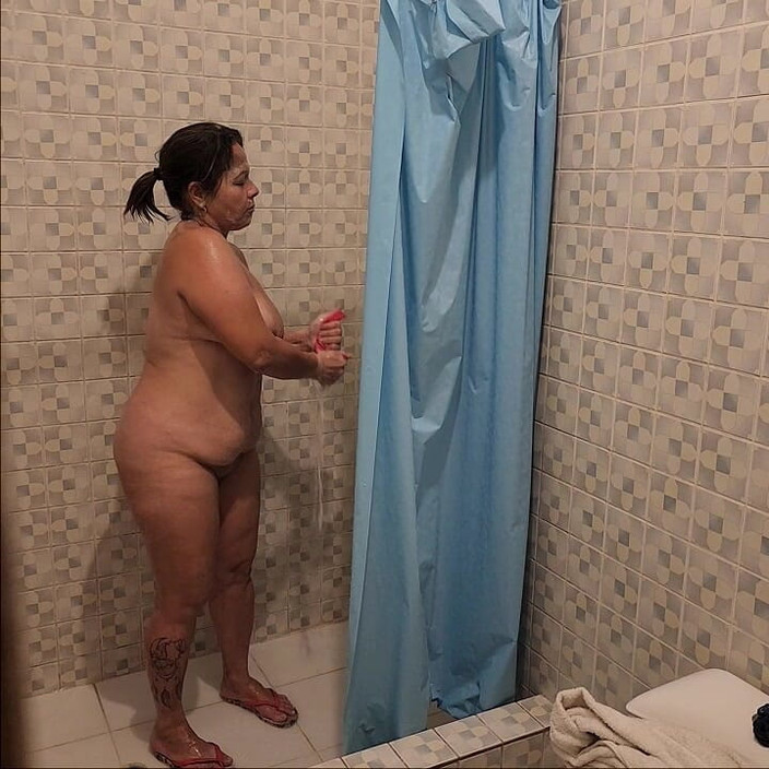 LicenciadaAnn: Najdu svého přítele ve sprše