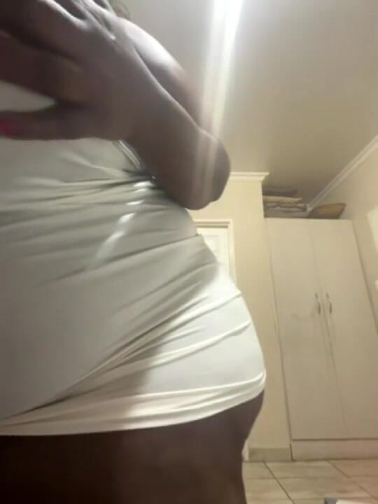 Legendary Booty Overdose: Showing of Sexy Body