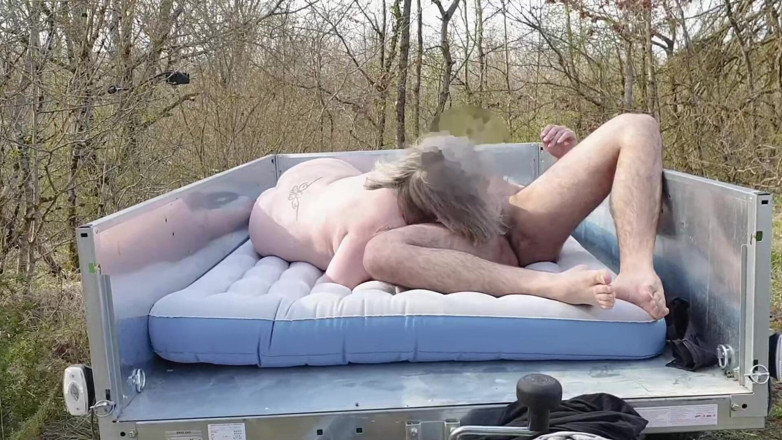 Livingcolors-vip: Premium - Outdoor Anal Sex and Cum Swallowing for Grandma Cam 1