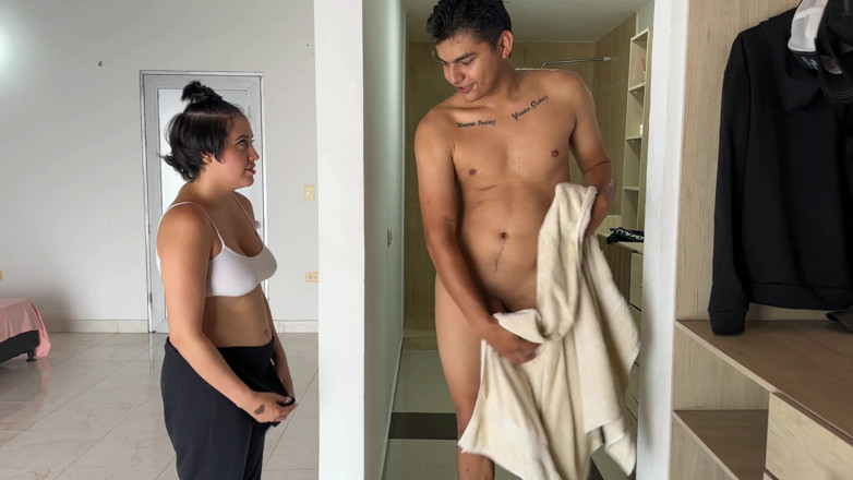 ManuelaAlvarez: ฉันเห็นพี่ชายต่างมารดา horny กำลังชักว่าว แล้วฉันเงี่ยนจากการดูเขา เลยเสนอให้เอาควยใหญ่รวยของเขาใส่หีฉัน