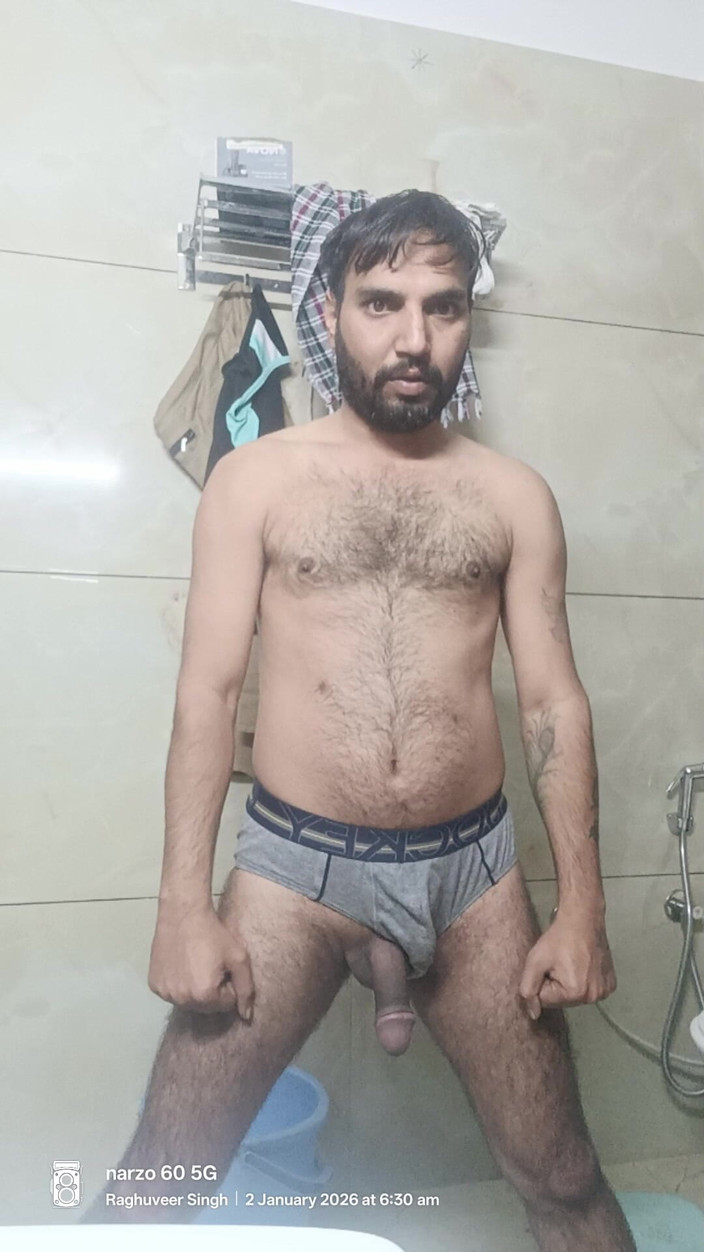 Rajasthani-old-lover: Indianca Rajasthani Desi Man se bucură de duș