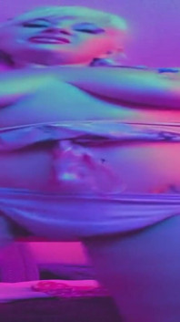 Rosie's Free XXX Filming Warm up!