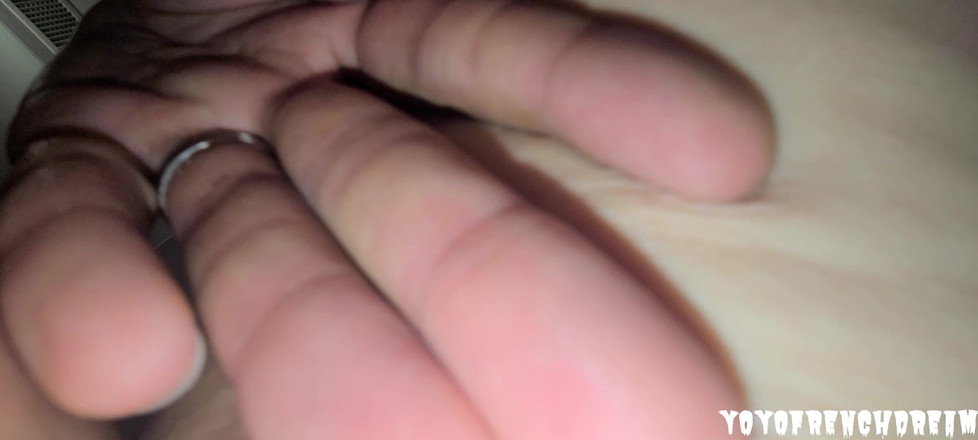 YoyoFrenchDreamPOV: Ben onunum ve bu yüzden ne! (derleme sahnesi hariç)