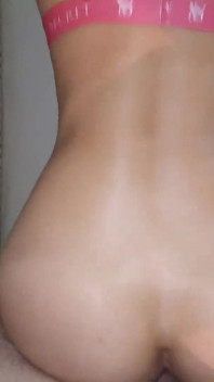 Profundo boquete e sexo em estilo doggstyle