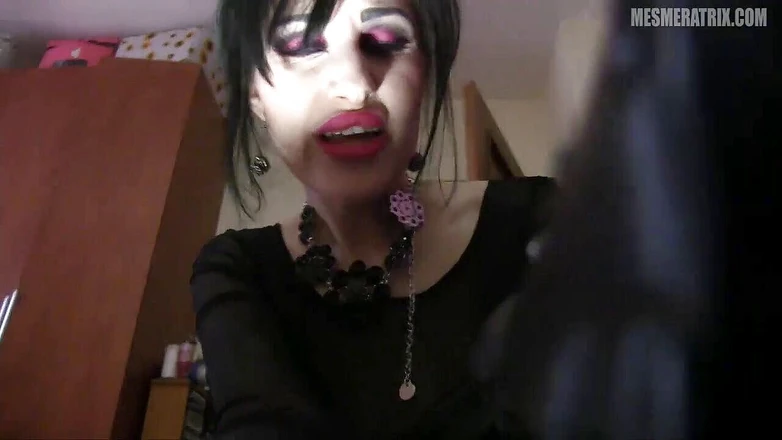 Lady Mesmeratrix Official: 炭酸と罰