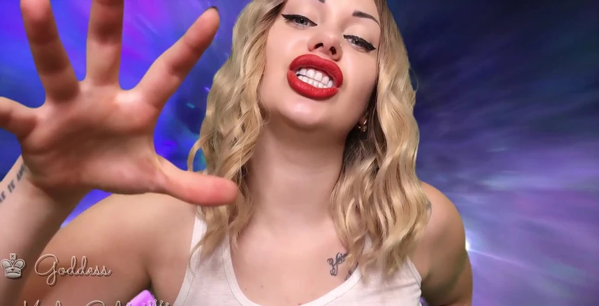 Goddess Misha Goldy: Dokonce i když jste hetero řekli, že pro mě budete kouřit ptáky...