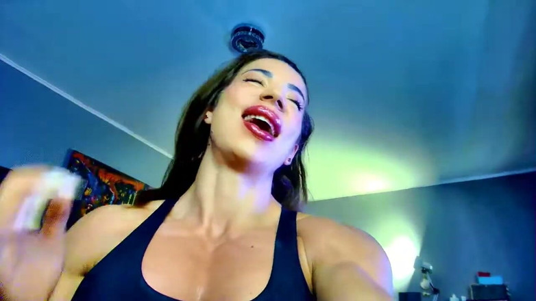 Alesyamuscledoll: Huge Muscles Loading