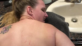 वह मुझसे कहती है कि मेरे लंड के साथ उसके क्या करना है