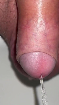 撒尿和玩 forskin
